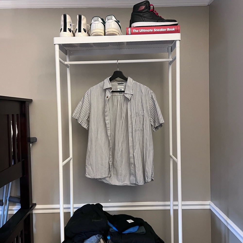 M old navy button up